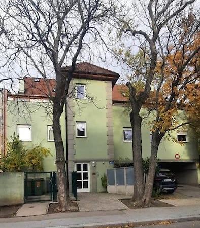 Einzigartiges Apartment Inkl. Gratis Parkplatz Bécs Kültér fotó